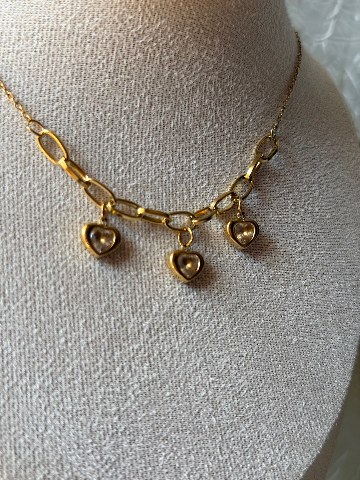 Collier Sara